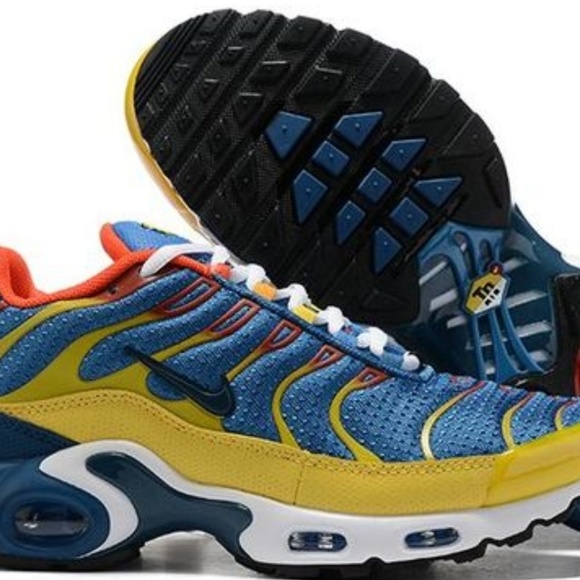 Nike air max plus sneakers